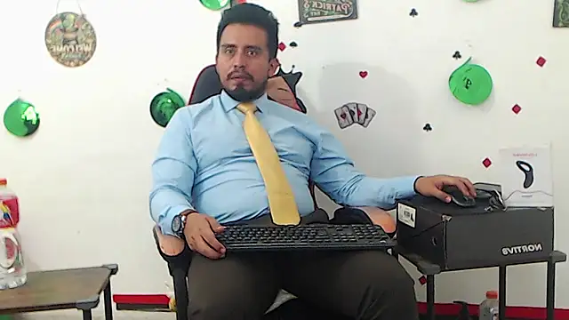 kalethbigdick - KalethBigDick's free webcam - UK Sex Cams