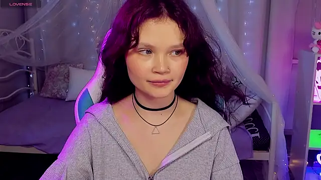 emilychaves - EmilyChaves's free webcam - UK Sex Cams