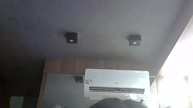 skinnykitten - SkinnyKitten's free webcam - UK Sex Cams