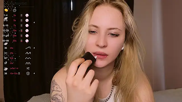 lilMelaniloveis webcam