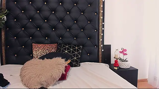 preciousaillyn - PreciousAillyn's free webcam - UK Sex Cams