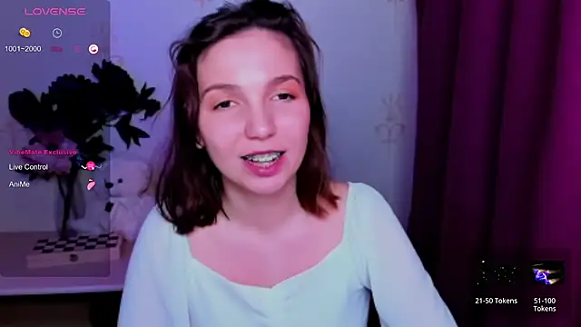 KindHazelHere_ webcam