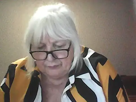 alexia64231 - Alexia64231's free webcam - UK Sex Cams