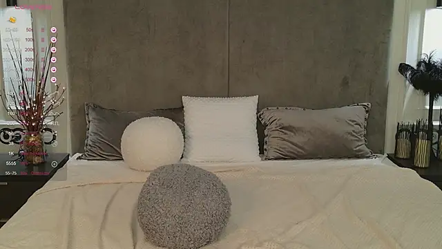 erika_moan (F young) - use dildo in pussy cum