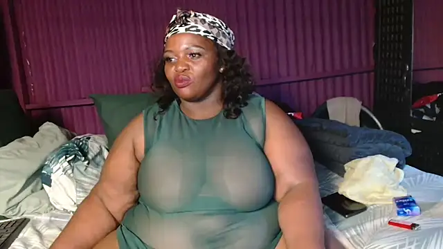 Bustyboobs02xx webcam