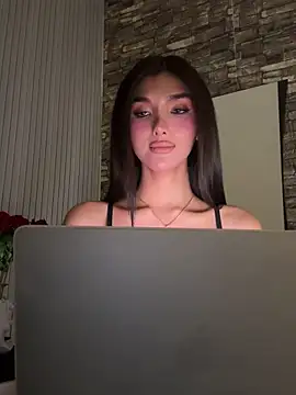 EmeraldGreyson's live cam