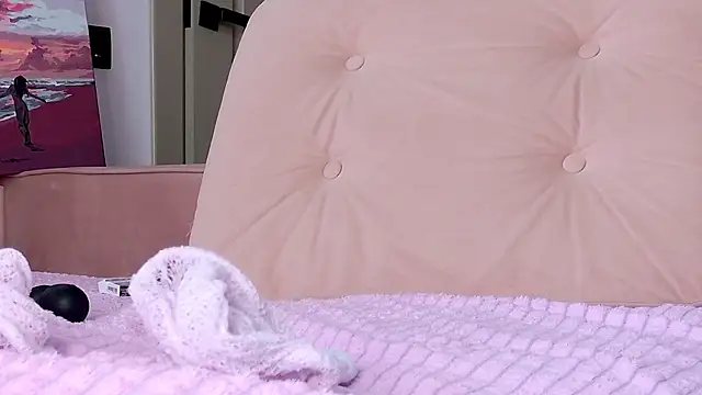 yourlovelyjul webcam