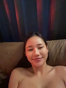 SweetThaiGirlfriend webcam