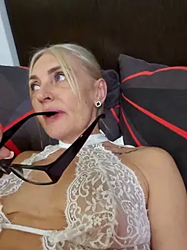 amelia_blondy webcam