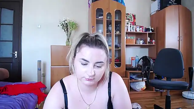 YourSwetiwGirl webcam