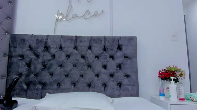 Evelin__thompsson webcam