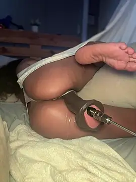 roussh (Ask my age) - SpyUpskirtDrip/ Make me moan 🔥