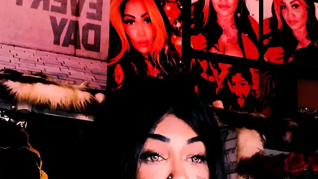 indian_dreamgirl webcam