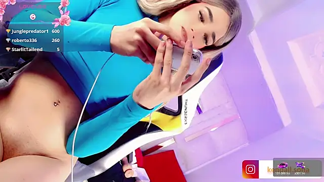 Sophiaa_doll_ webcam