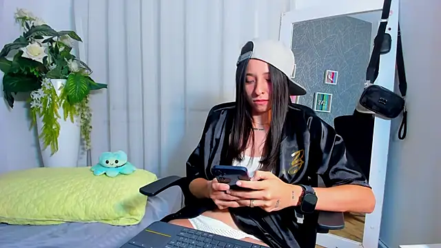 ViictoriiaSaenz webcam