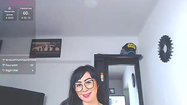 Vicky_hotmilf webcam