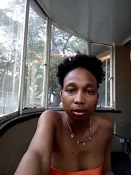 extradoll - ExtraDoll's free webcam - UK Sex Cams