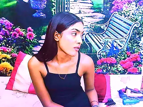 IndianPretty14u2Luv webcam