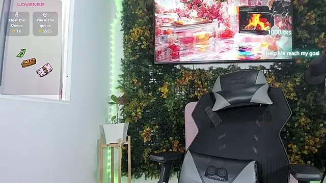 emily_palmeer webcam