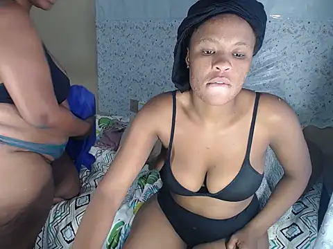 BendMeOverXX webcam