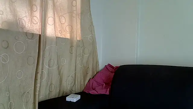 AddictiveAssCurves webcam