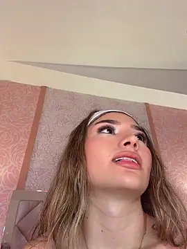 arianavillada - Arianavillada's free webcam - UK Sex Cams