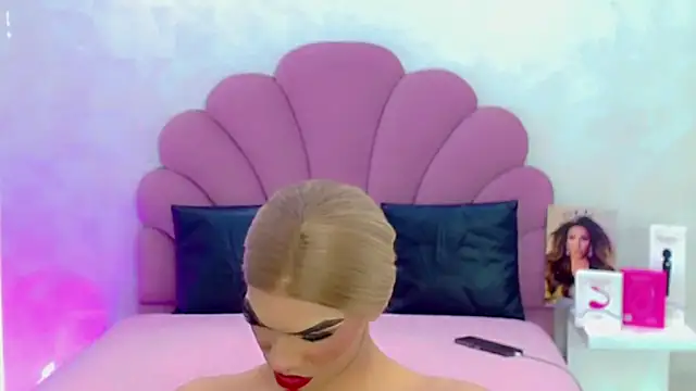 briana_sex32 - Briana_sex32's free webcam - UK Sex Cams