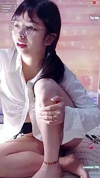 maomilove1 - Maomilove1's free webcam - UK Sex Cams