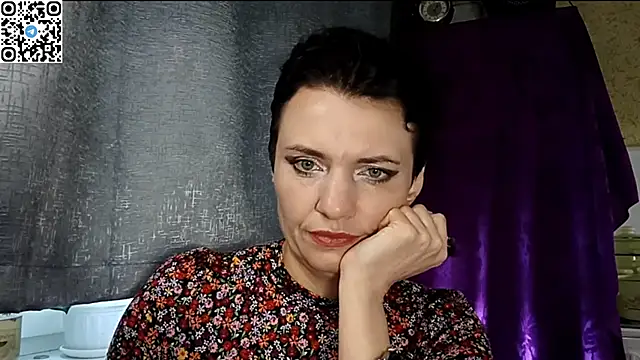 hotmamaqueen234 - HotMamaQueen234's free webcam - UK Sex Cams