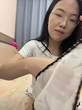 美女cherry3q在线直播