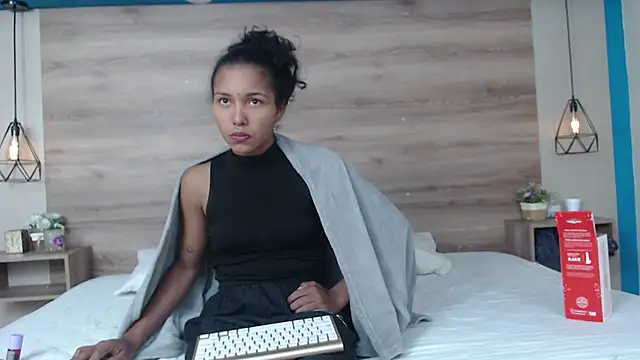 Lili_Lavander webcam