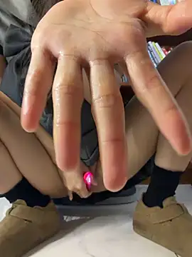 fire-18 - Fire-18's free webcam - UK Sex Cams