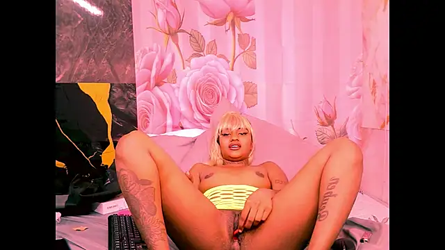 indian_barbie webcam