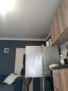 SWEETDOLLY29XX webcam