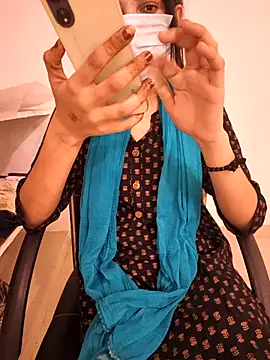 Webcam Model (tanzum_khan_3202_)  is live.Free join now!