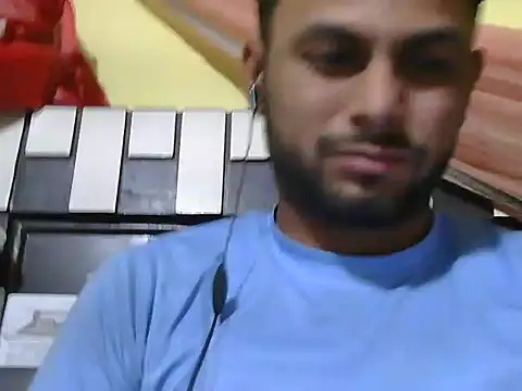 Stubborndesiboy webcam