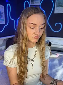 milamoone - MilaMoone's free webcam - UK Sex Cams