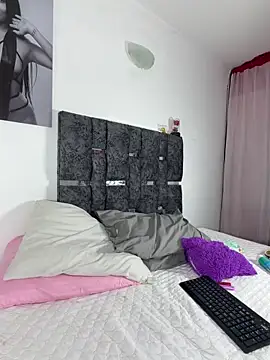 Webcam Model (Natasharuso)  is live.Free join now!