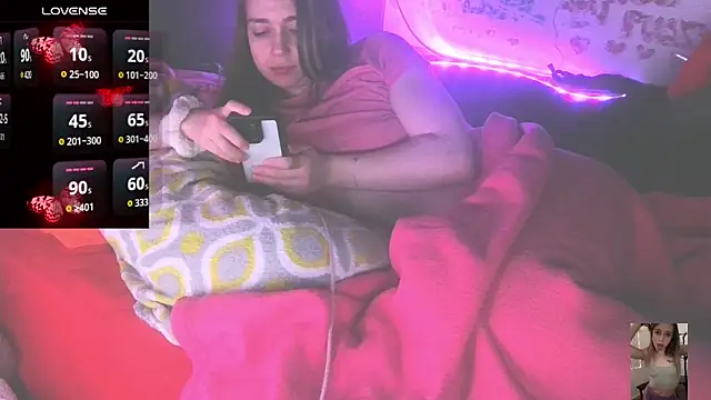 Blondiewithanass webcam