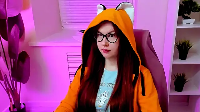 CarolGiggly live sex cam