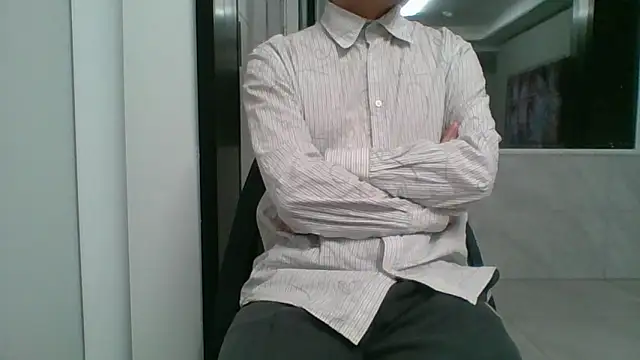 nole_china7 (Ask my age) - talk / fun / cum