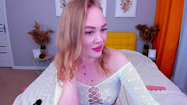 HannahWillow webcam