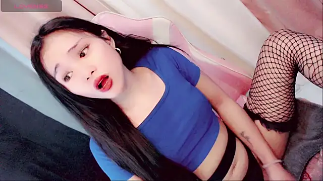 Amomentoflust99 webcam