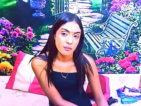 IndianPretty14u2Luv webcam