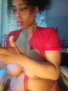 Webcam Model (Lunalovesyou8)  is live.Free join now!