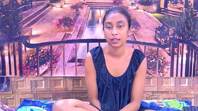 IndianSexyButt webcam