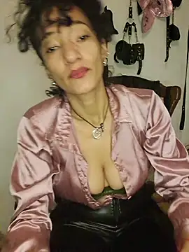 AmelieMartinez webcam