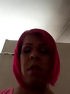 blondebitchlitle webcam