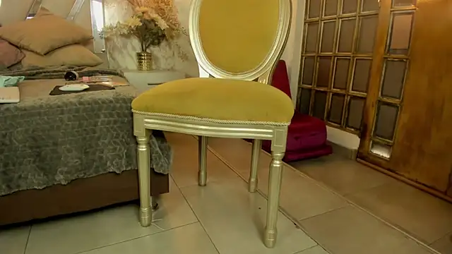 Mysterius_Woman webcam