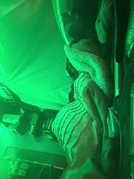 chicagomadethirdleg - ChicagoMadeThirdLeg's free webcam - UK Sex Cams